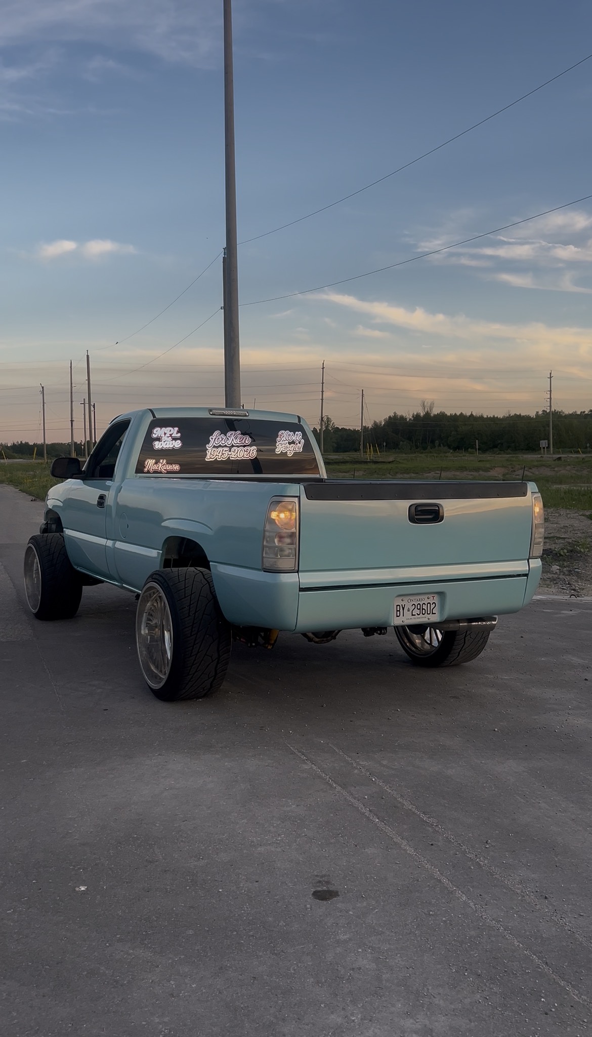 2004  GMC  Sierra 